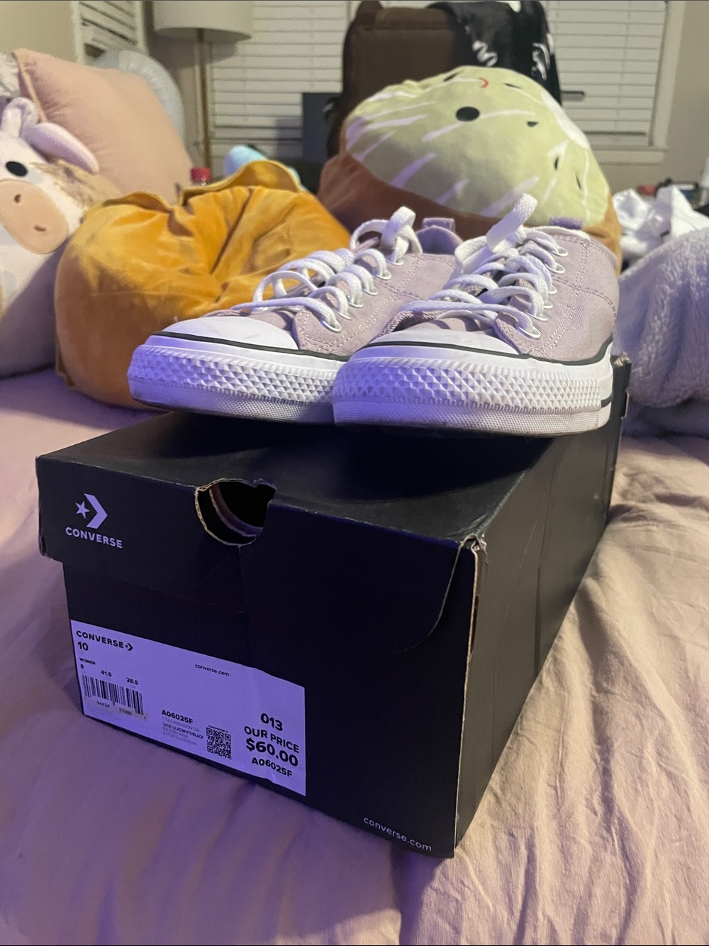 Converse Low Top Sneakers in Lavender and White
